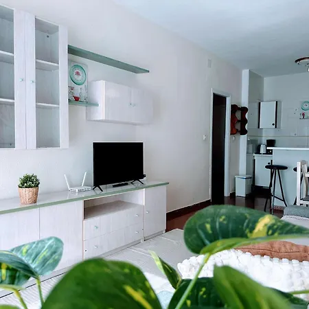 Beach Holidays Granfield A109 Apartment Torrevieja