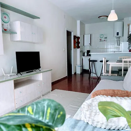 Beach Holidays Granfield A109 Apartment
