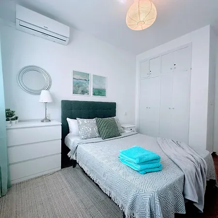 Beach Holidays Granfield A109 * Torrevieja